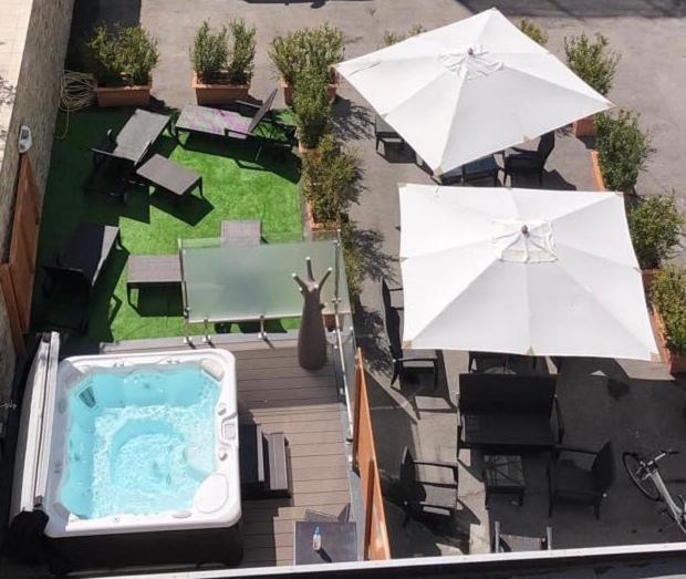 Hotel Corona Pinzolo Bagian luar foto