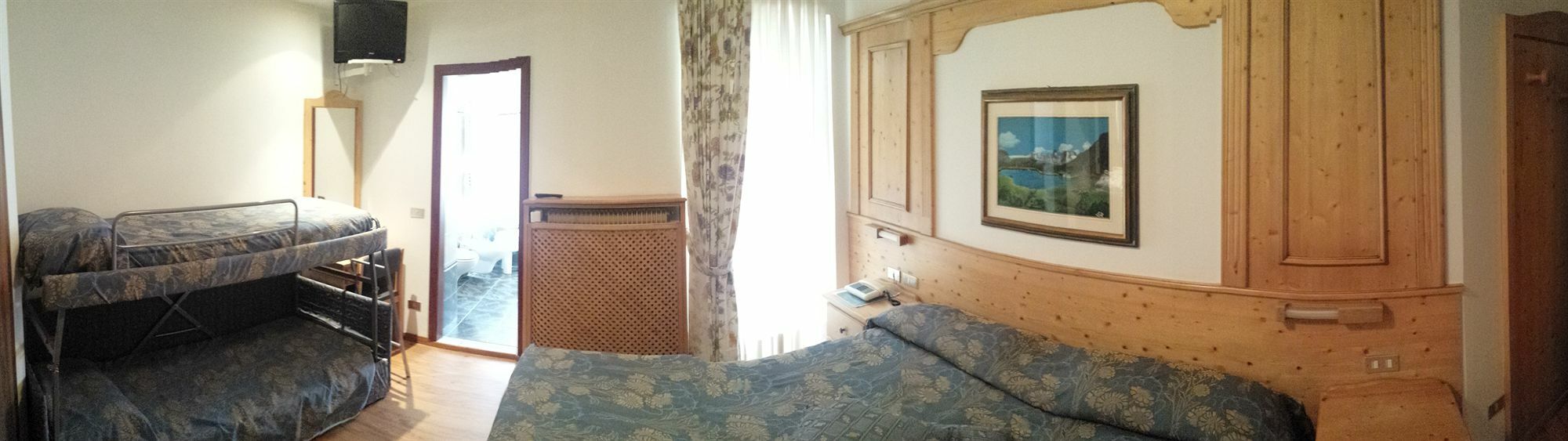 Hotel Corona Pinzolo Bagian luar foto